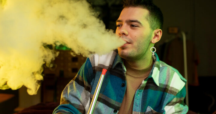 Disposable Vape Pens: A Trendy Solution for On-the-Go Vaping and Convenient Nicotine Fix