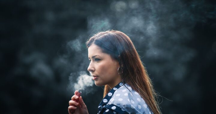 How Nicotine Pouches Compare to Vaping – Speed, Discretion and Which Works Best in Different Situations